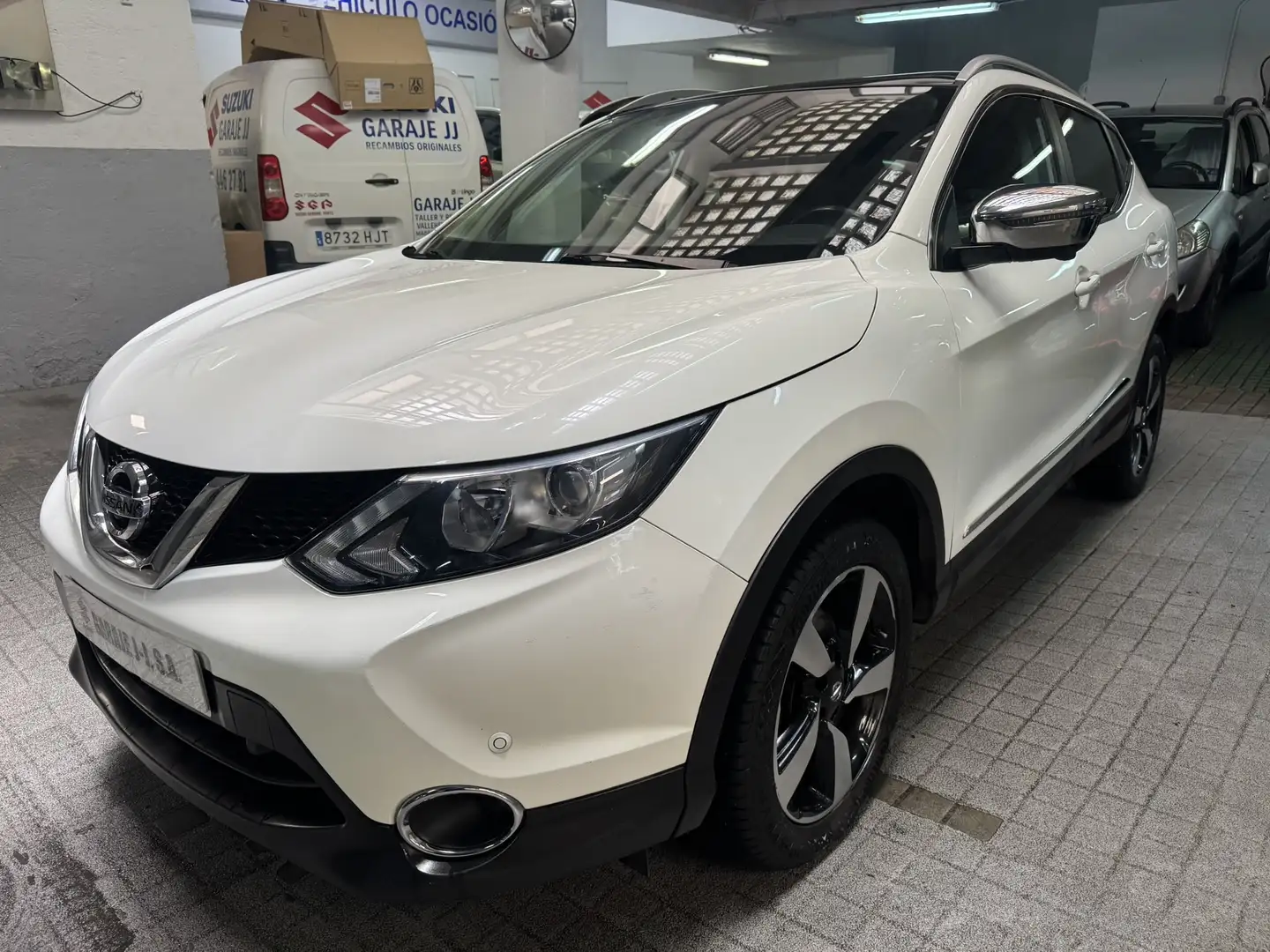 Nissan Qashqai 1.6dCi Tekna 4x2 17´´ - 1