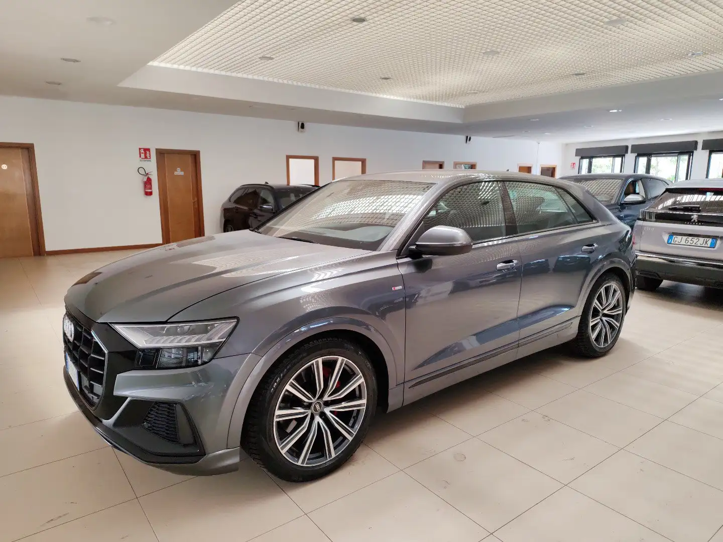 Audi Q8 50 TDI 286cv MHEV quattro tiptronic Sport S line Grau - 1