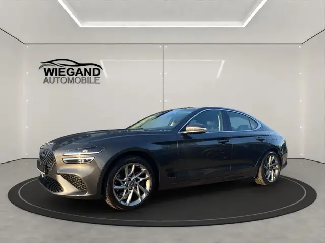 Genesis G70 2.0T Plus AWD 8AT Luxury