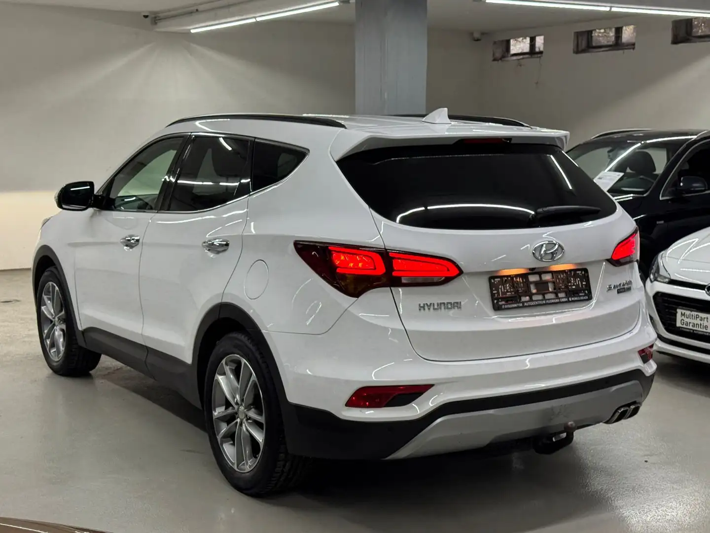Hyundai SANTA FE Santa Fe Diesel 2.2 CRDI 4WD Automatik Premium Weiß - 2