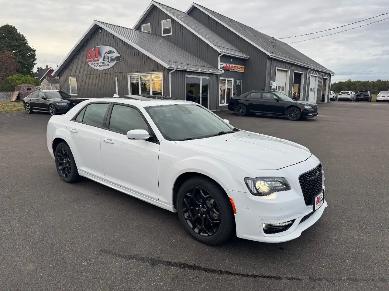 2023 Chrysler 300
