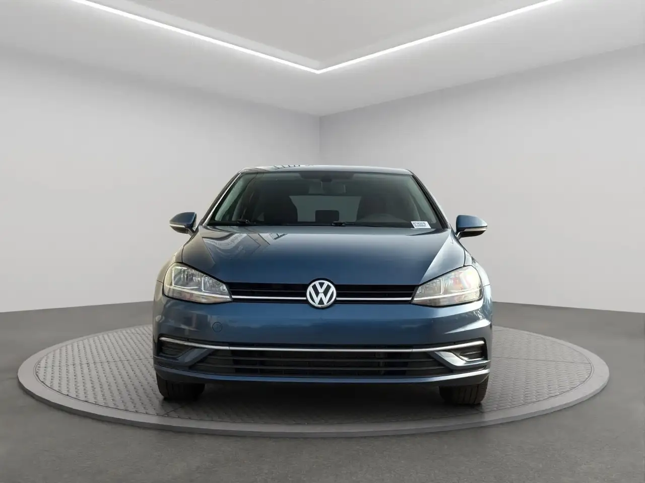 Volkswagen Golf снимка Volkswagen Golf