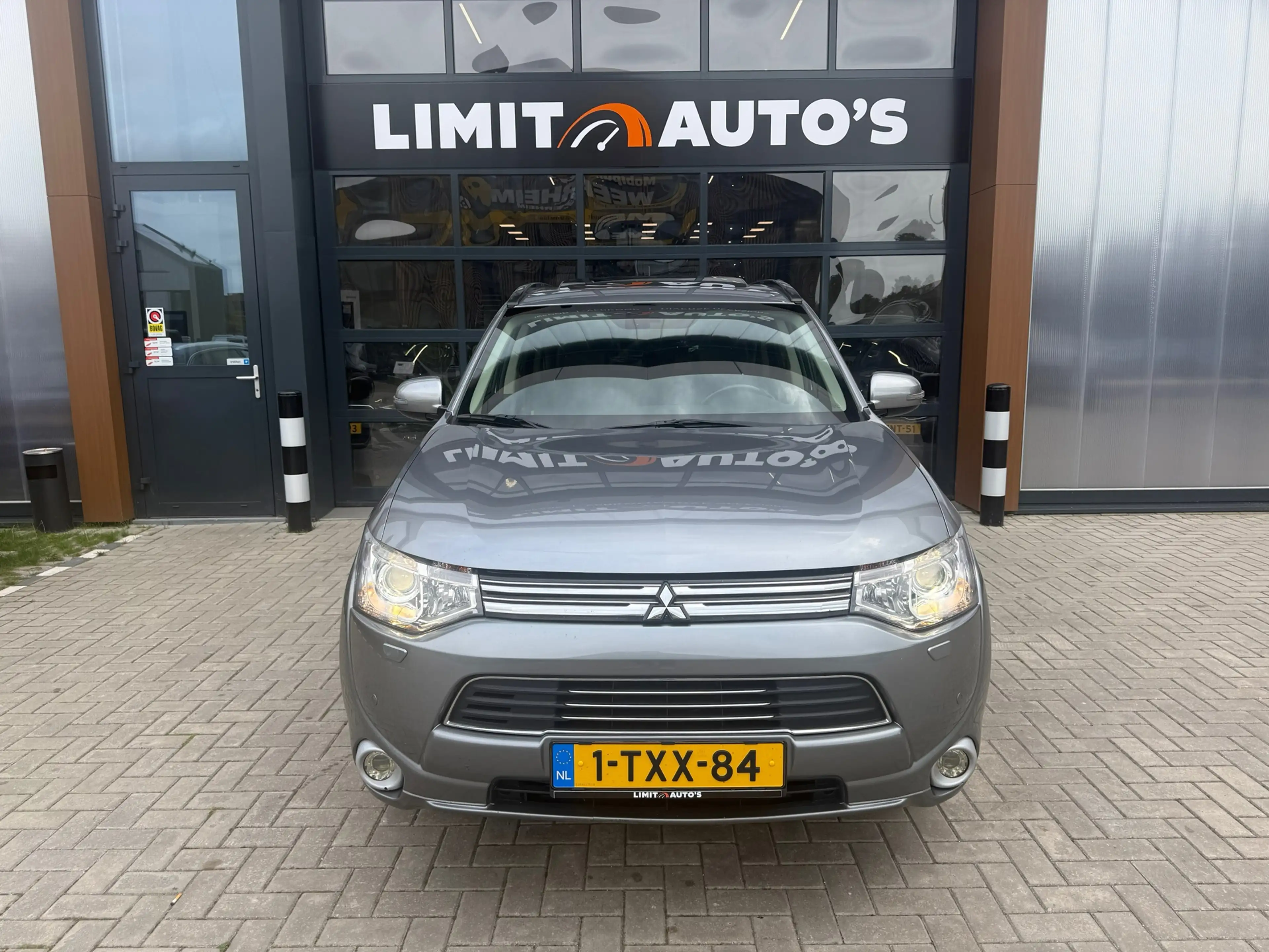 Mitsubishi Outlander 2.0 PHEV instyle+/Schuifdak/Keyless/Xenon/Leer/Cam — photo 6