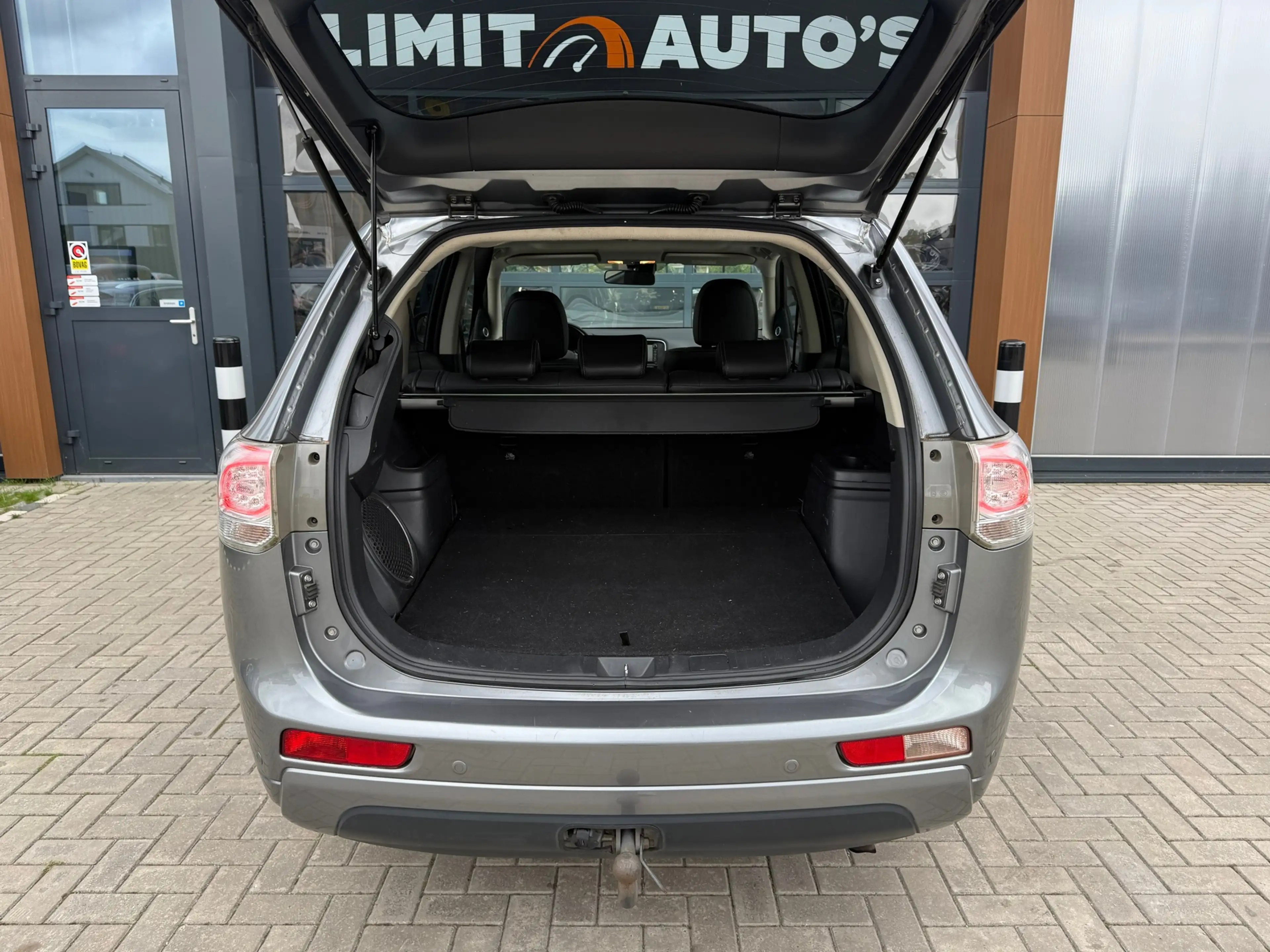 Mitsubishi Outlander 2.0 PHEV instyle+/Schuifdak/Keyless/Xenon/Leer/Cam — photo 10