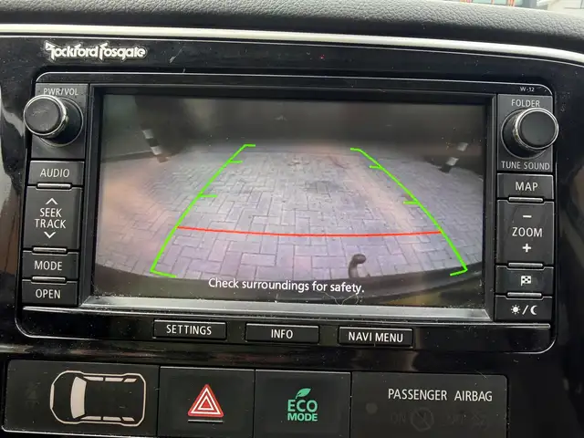 Mitsubishi Outlander view 21