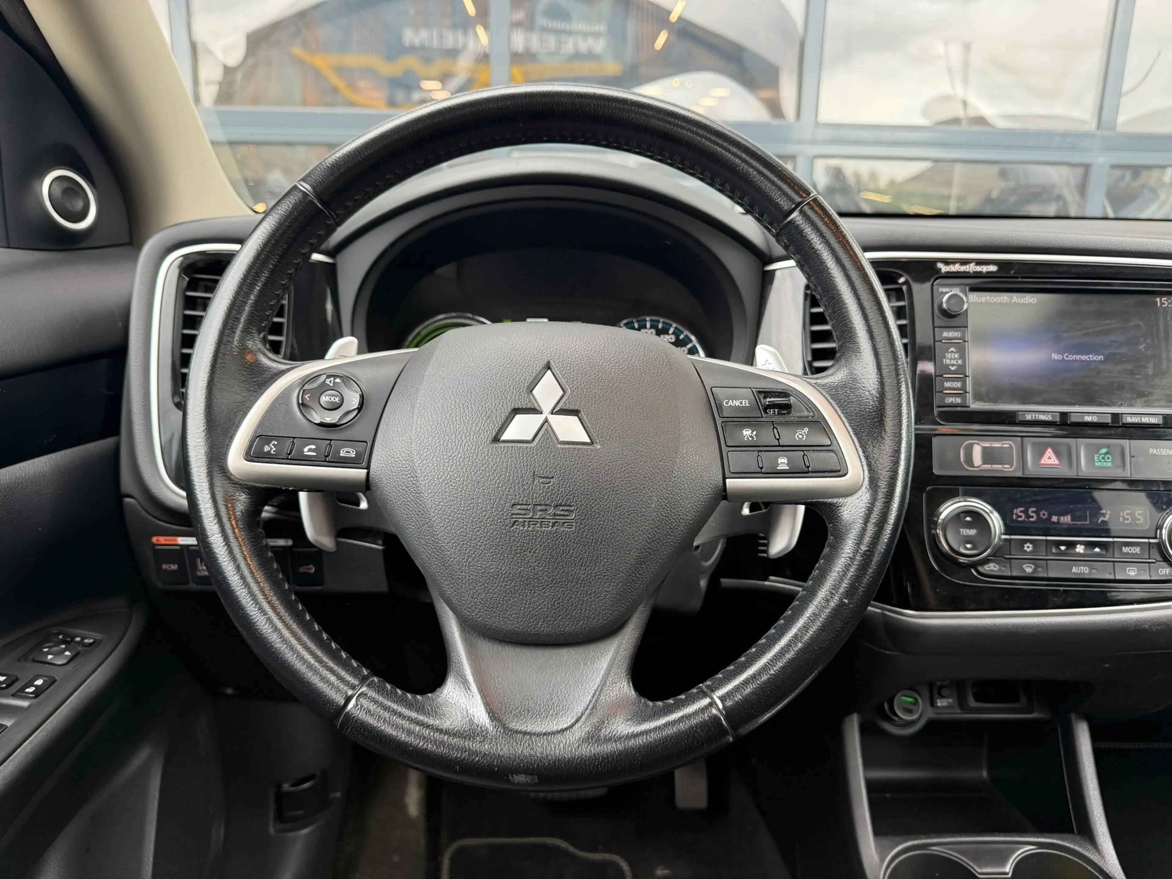 Mitsubishi Outlander 2.0 PHEV instyle+/Schuifdak/Keyless/Xenon/Leer/Cam — photo 12