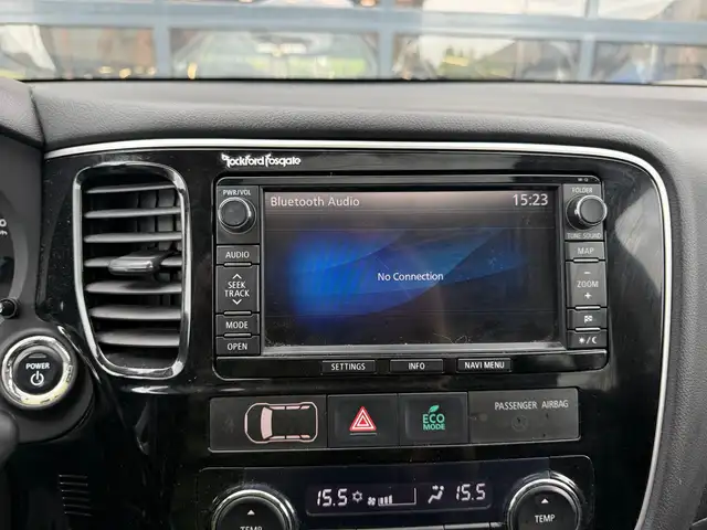 Mitsubishi Outlander view 18