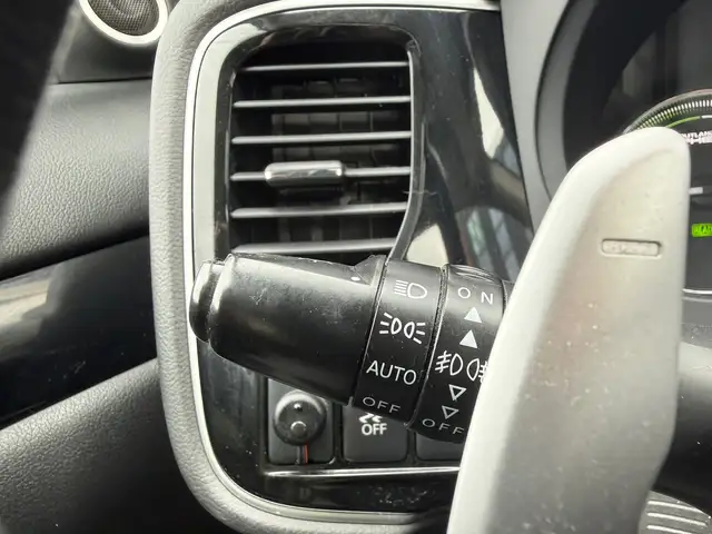 Mitsubishi Outlander view 17