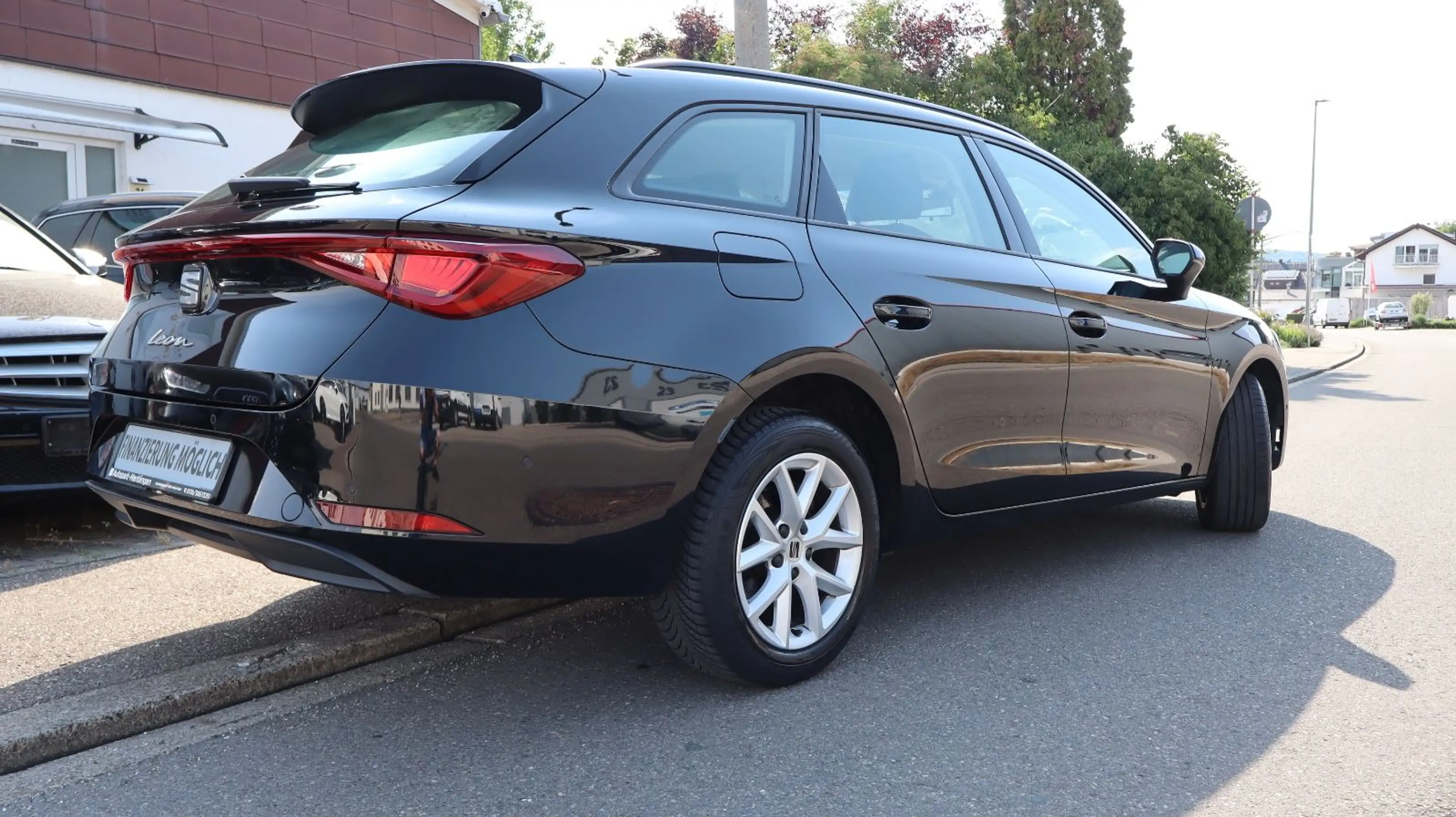 SEAT Leon Sportstourer Style — photo 3