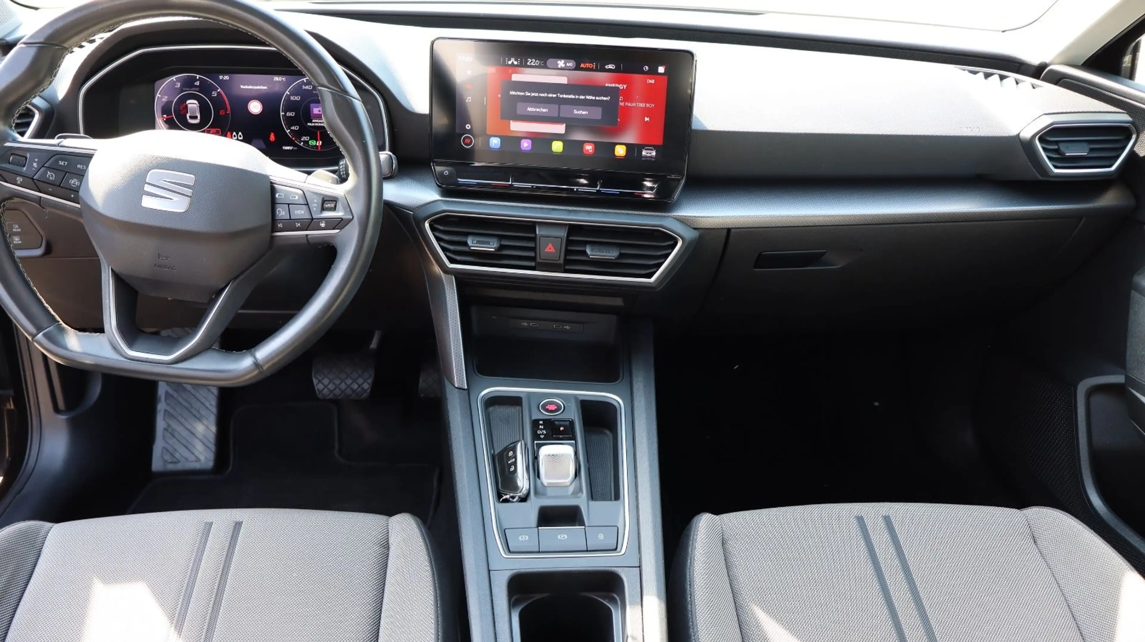 SEAT Leon Sportstourer Style — photo 15