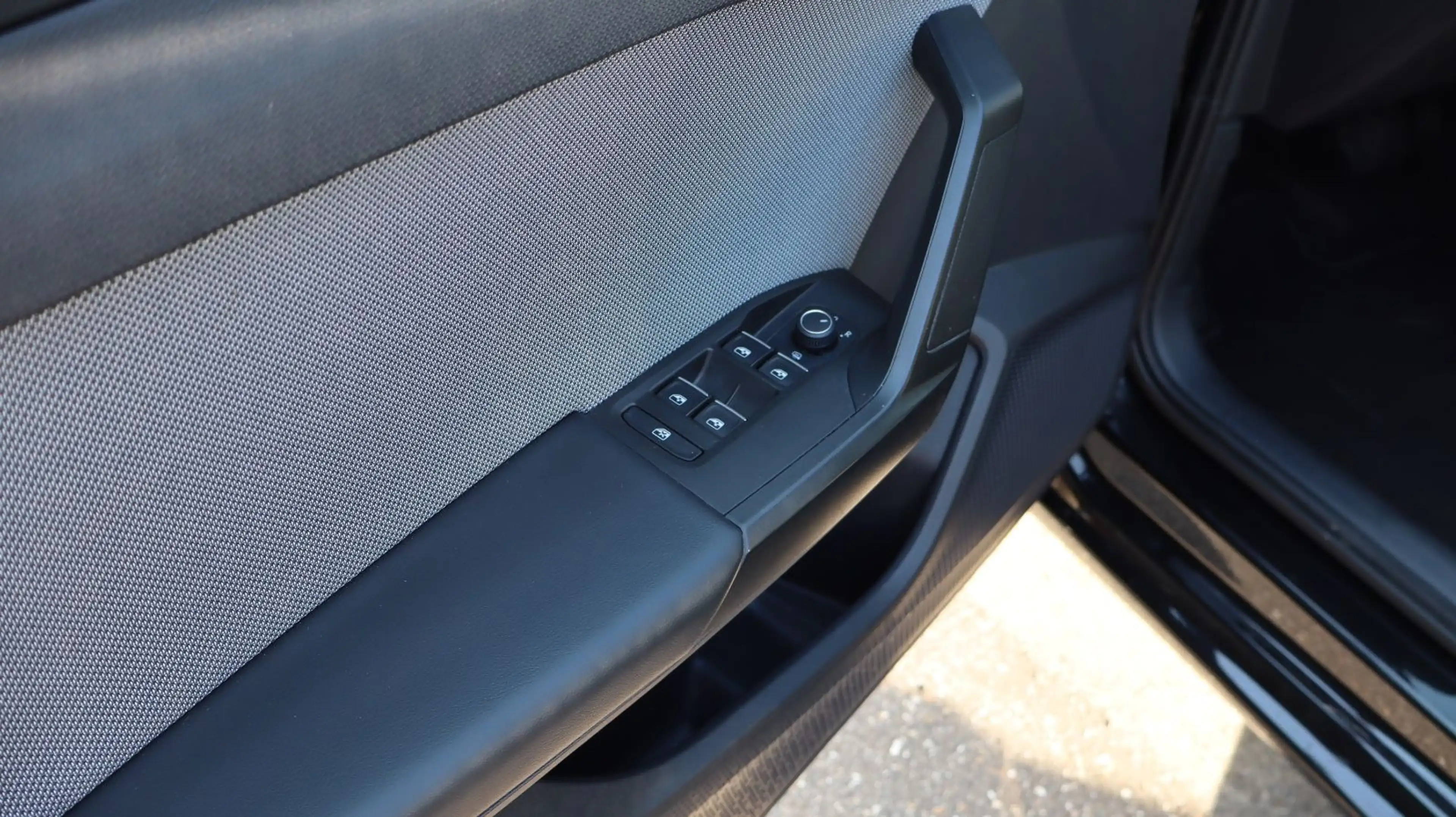 SEAT Leon Sportstourer Style — photo 12