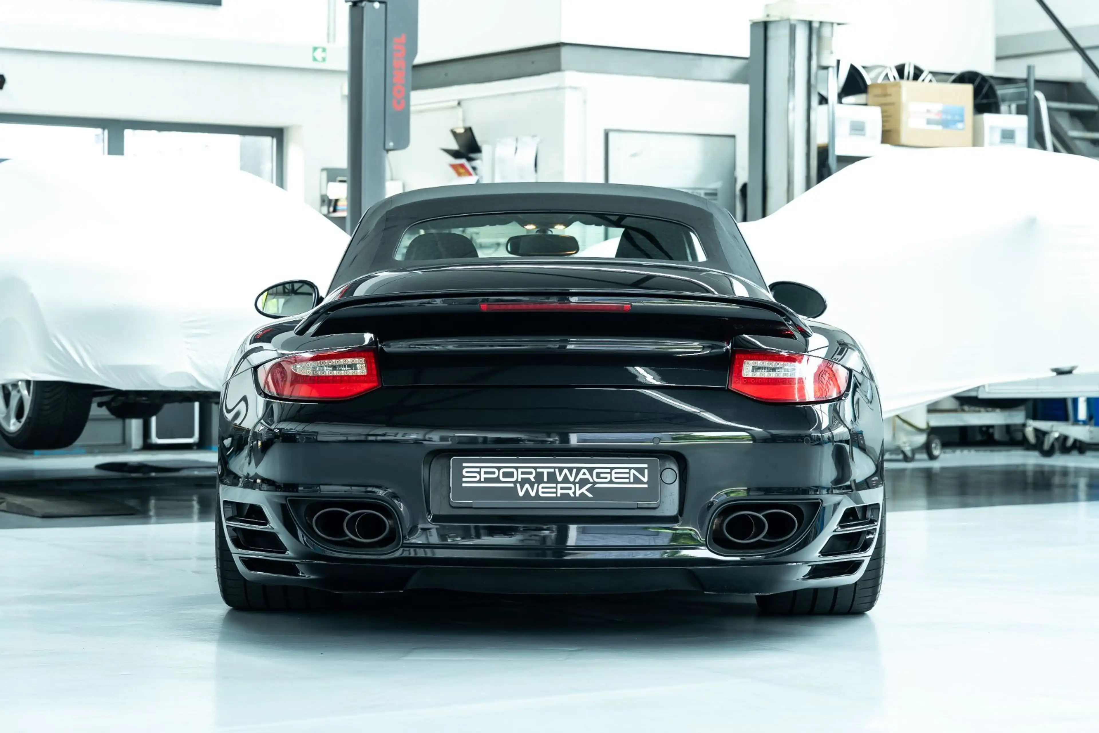 Porsche 911 Turbo S — photo 4