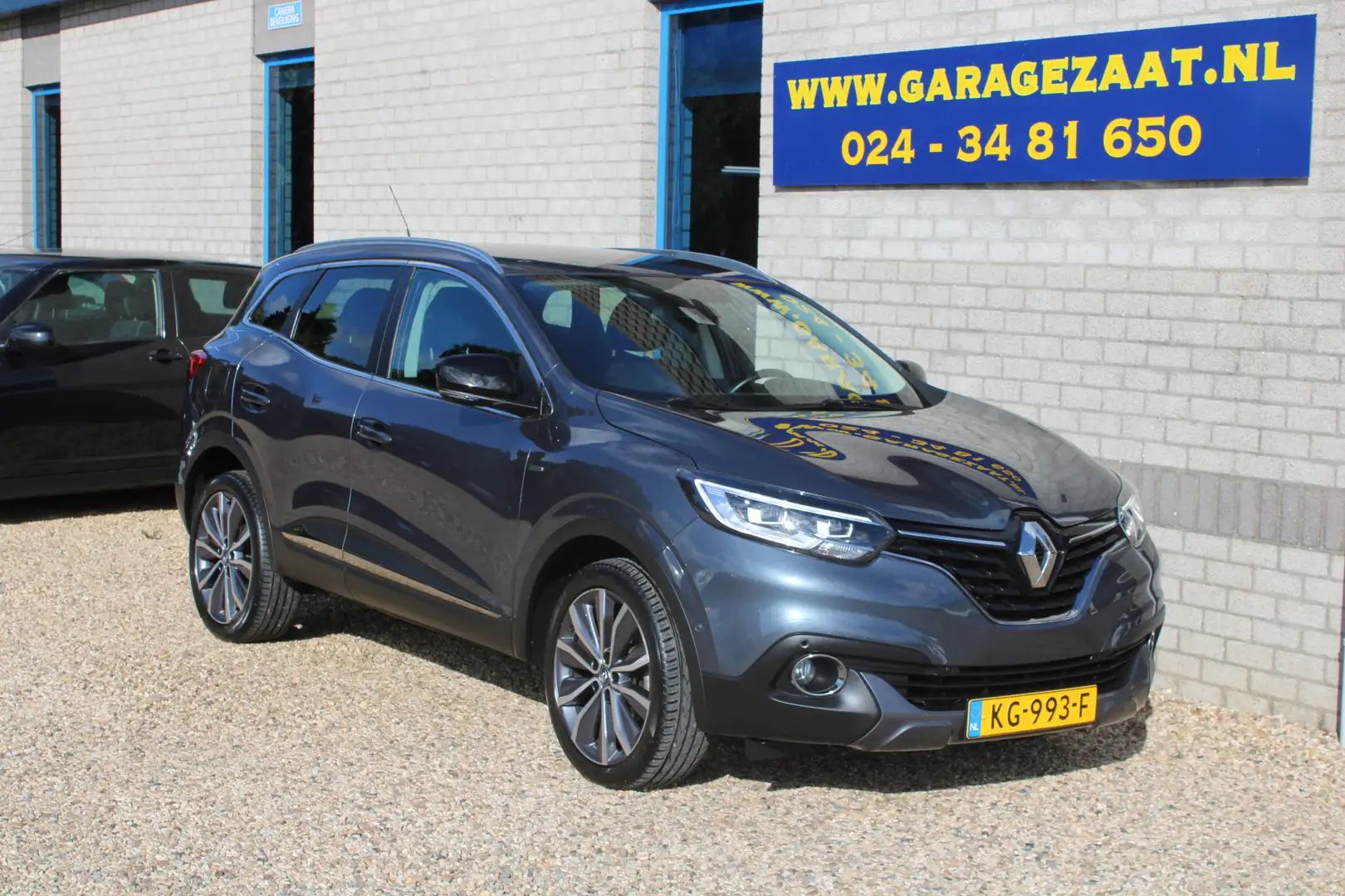 Renault Kadjar 1.5 dCi Bose Clima Navi Trekhaak 19” lm velgen Grau - 1
