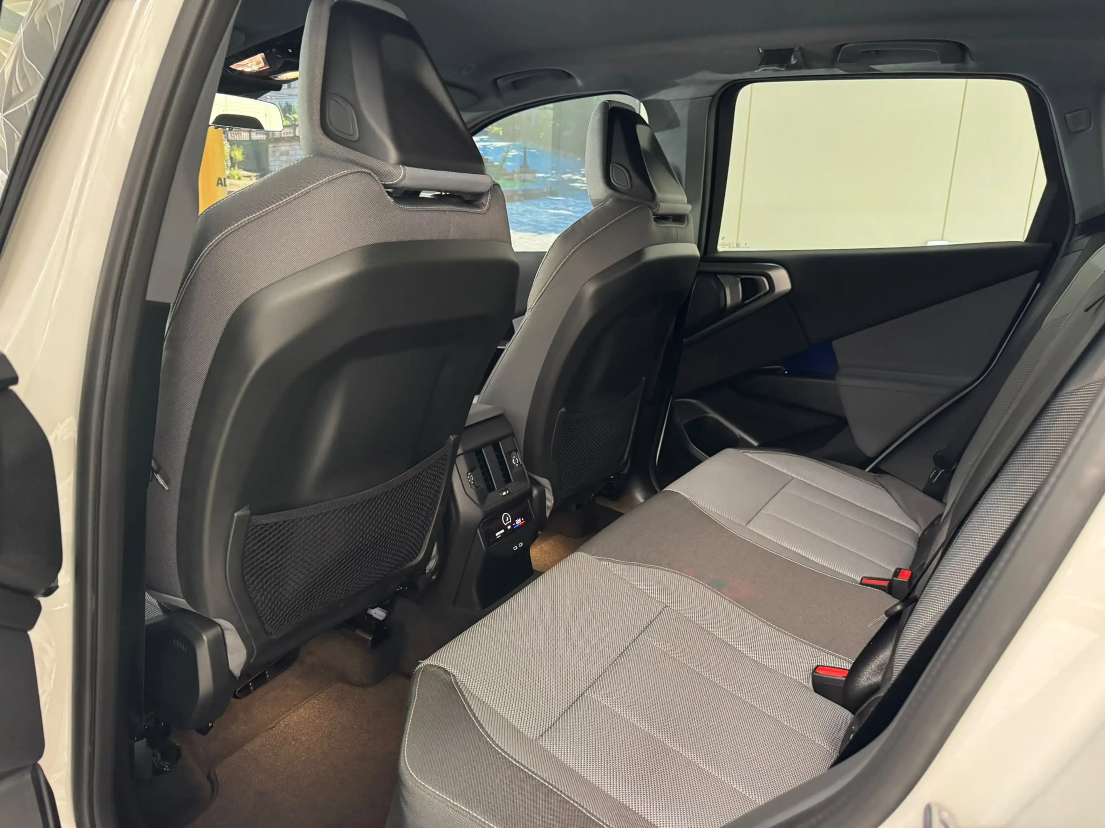BMW X3 20 d xDrive Mem.LED Park Amb.LiveCockpit Spur — photo 8