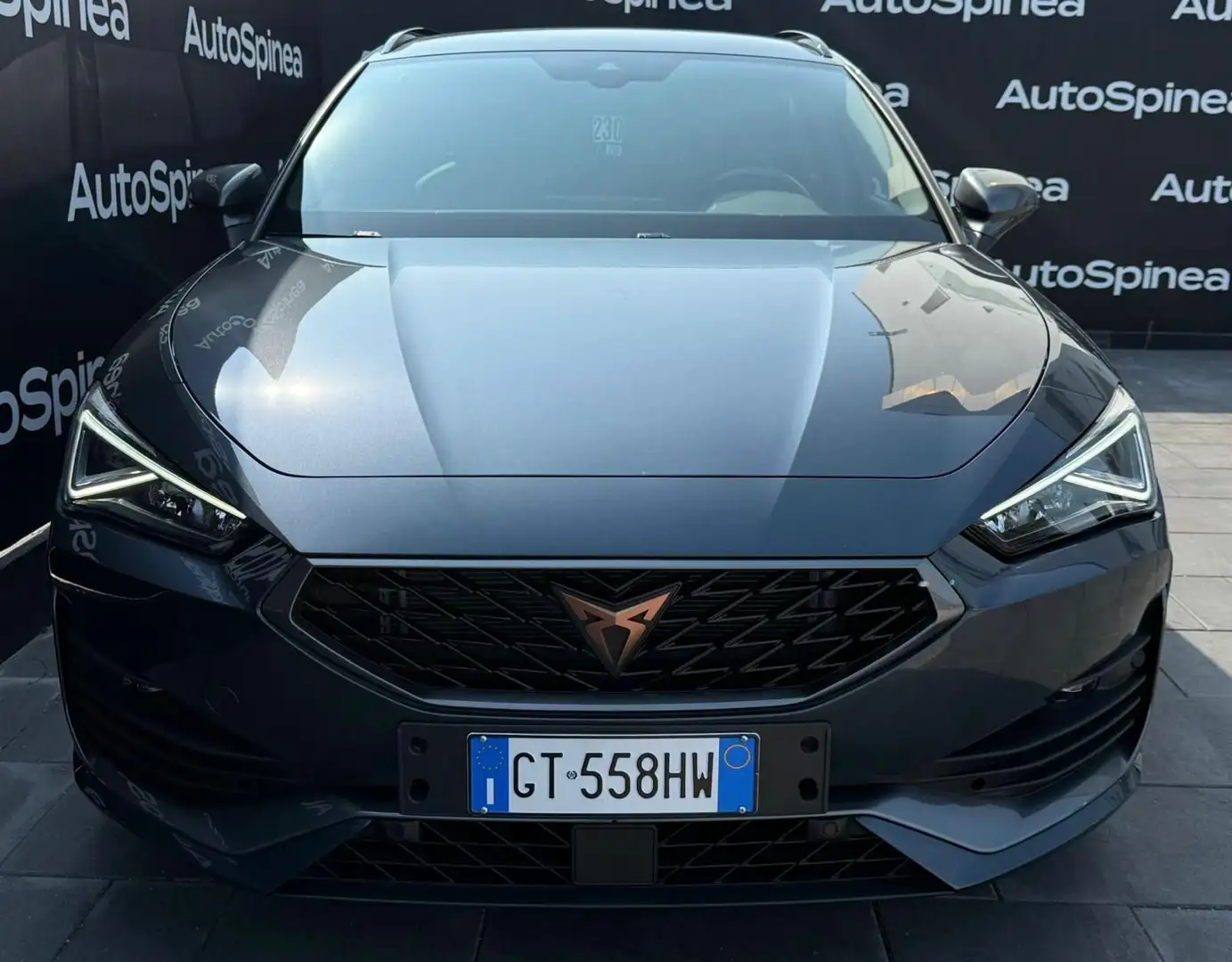 CUPRA Leon Sportstourer 1.5 Hybrid 150 CV DSG Grigio - 2