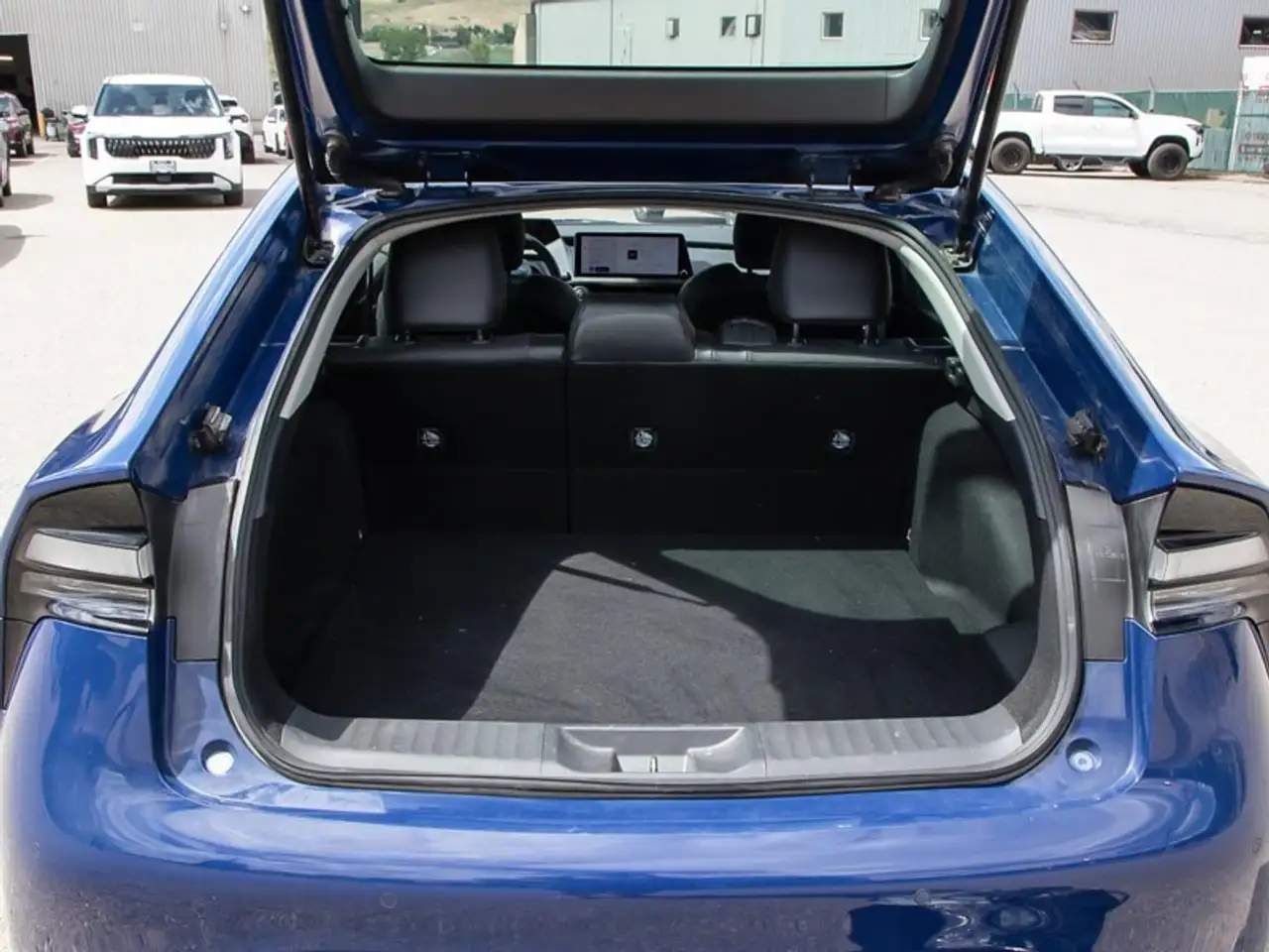 Toyota Prius Prime photo Toyota Prius Prime