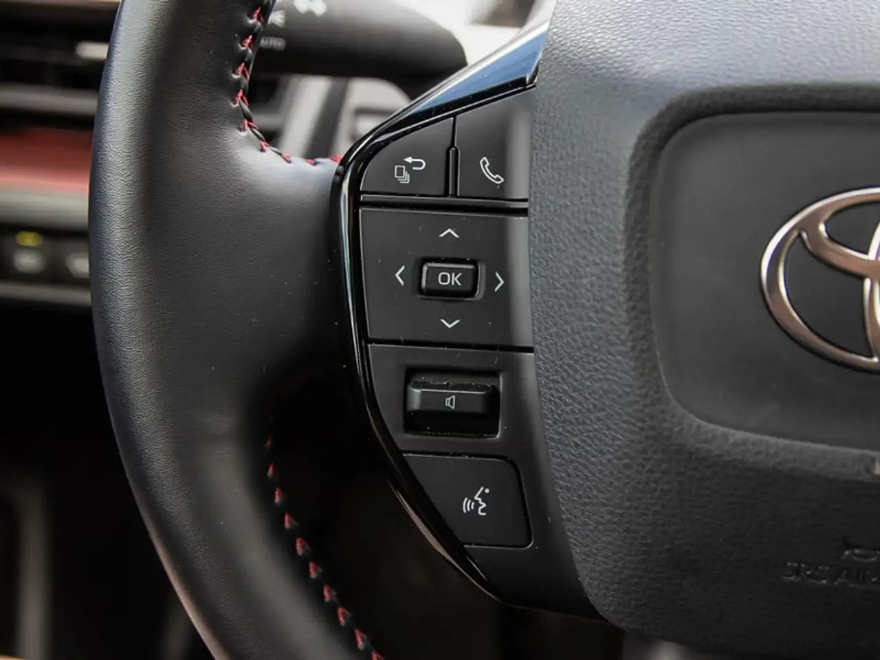 Toyota Prius Prime photo Toyota Prius Prime