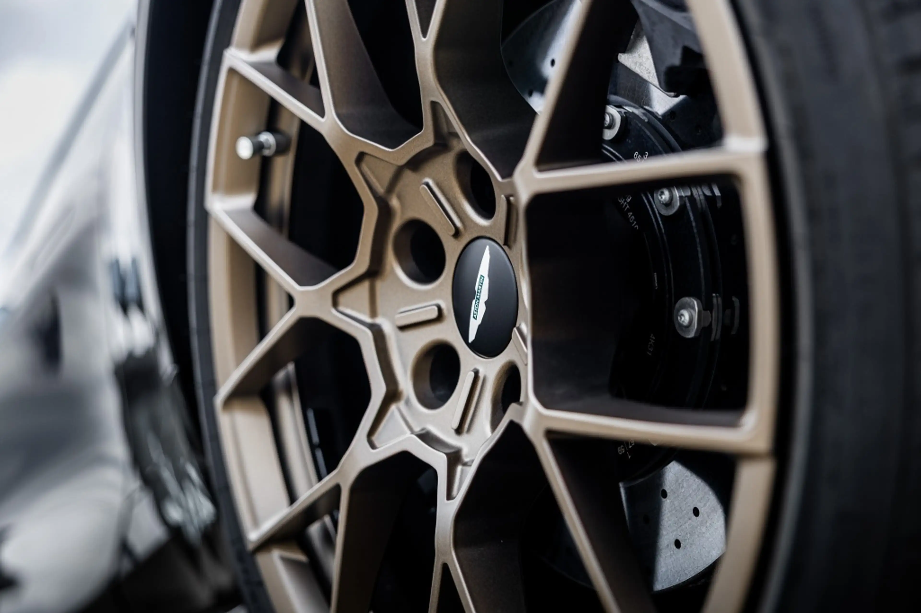 Aston Martin Vanquish Onbekend — photo 11