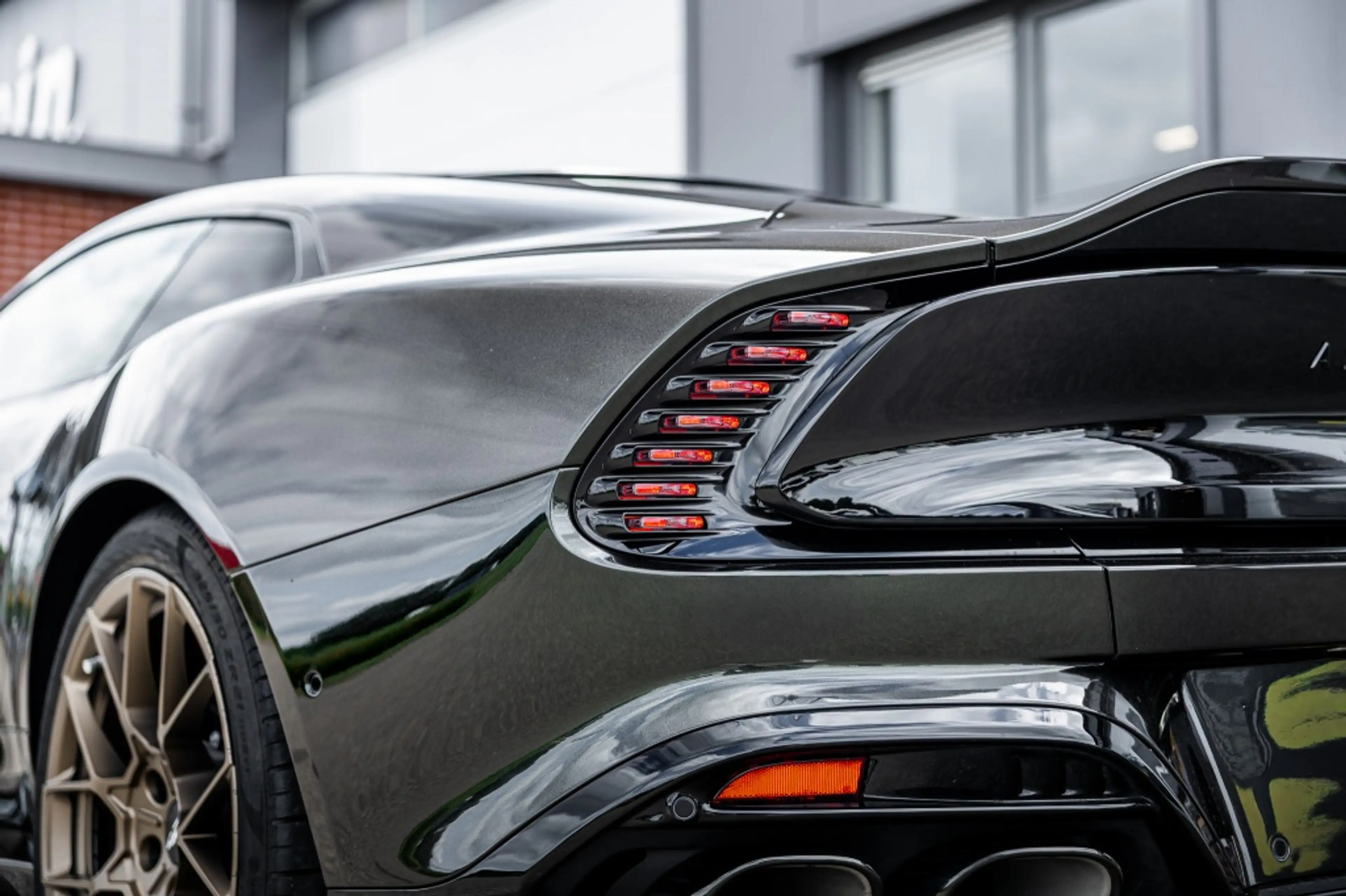 Aston Martin Vanquish Onbekend — photo 9