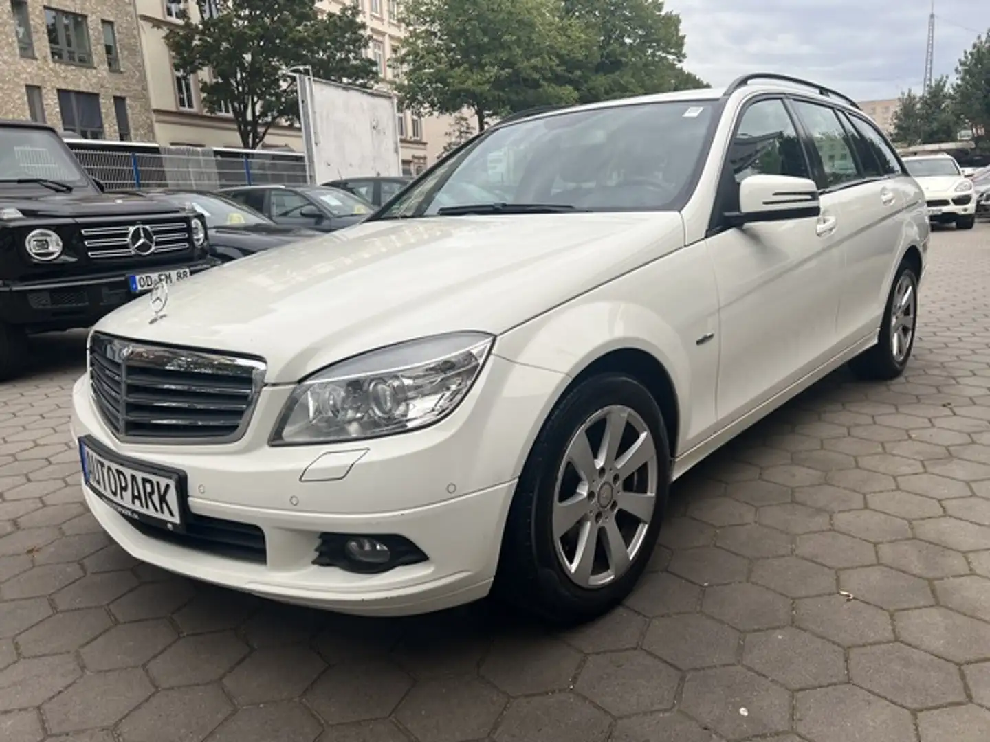 Mercedes-Benz C 200 CDI T BlueEfficiency*Navi*Xenon*PDC*Alu Bianco - 2