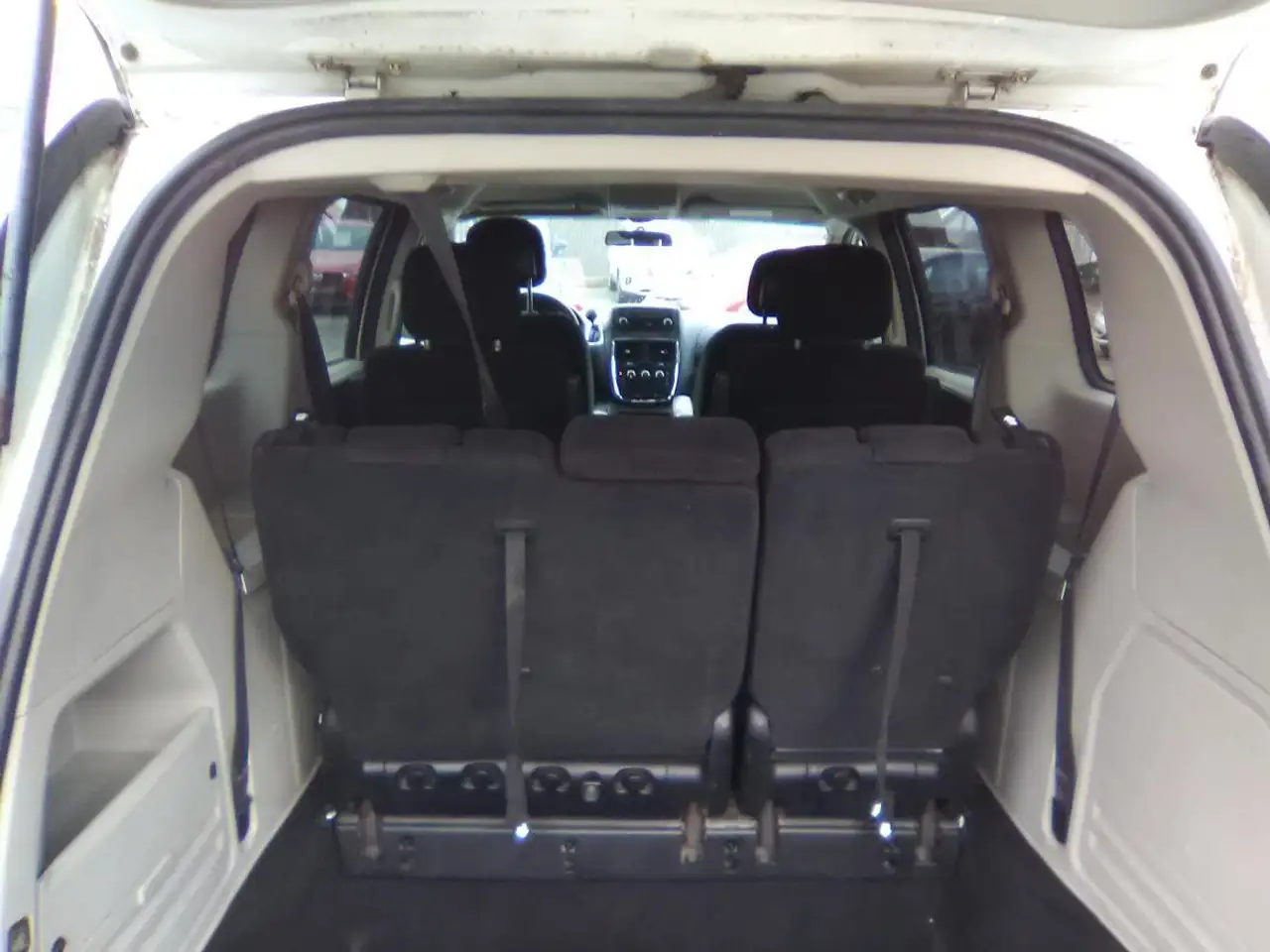 Dodge Grand Caravan снимка Dodge Grand Caravan