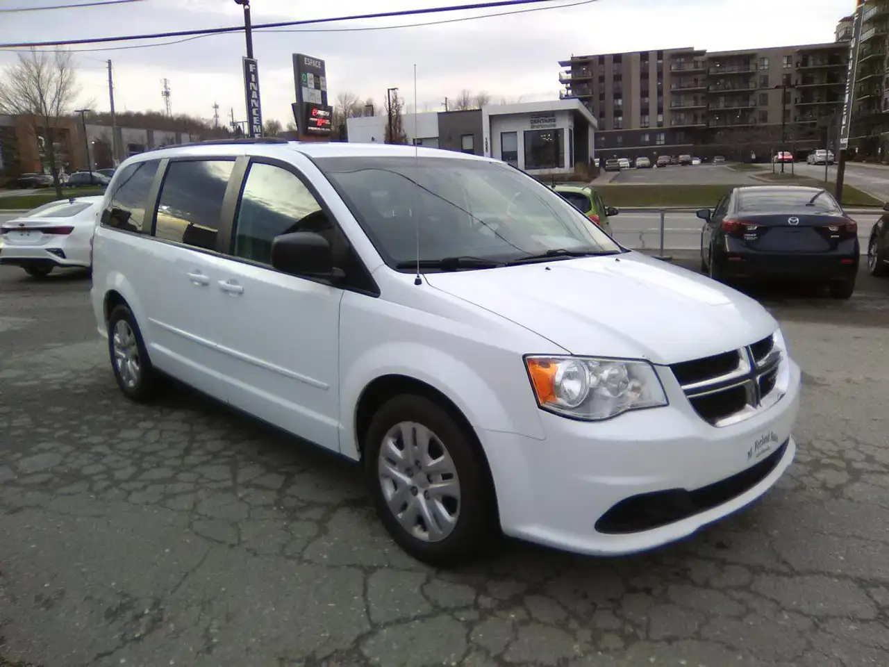 Dodge Grand Caravan снимка Dodge Grand Caravan