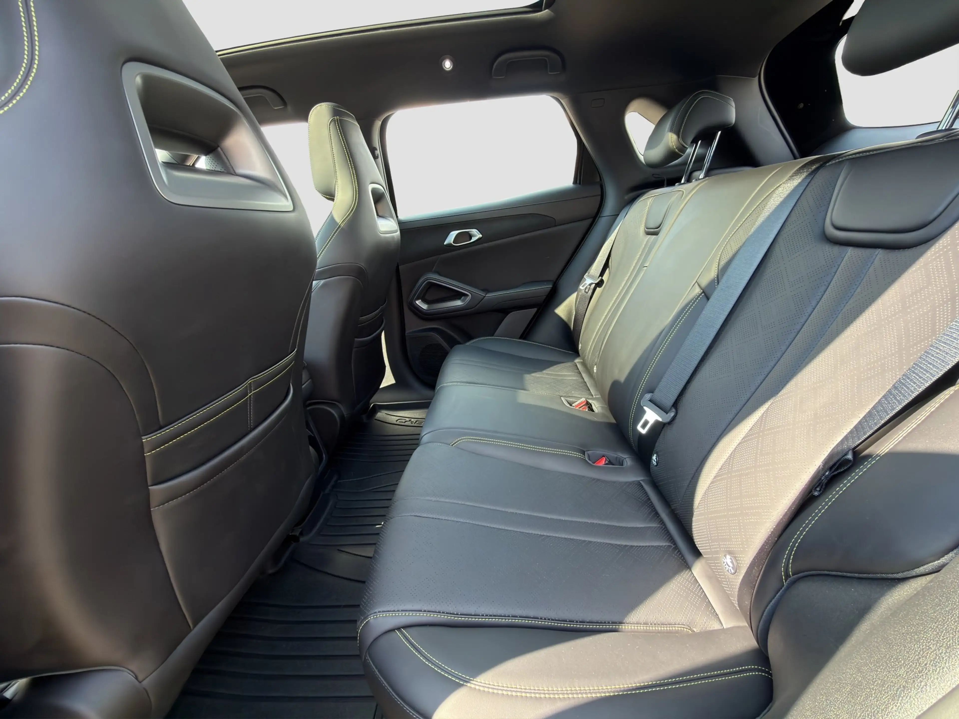 BYD Atto 2 Active — photo 12