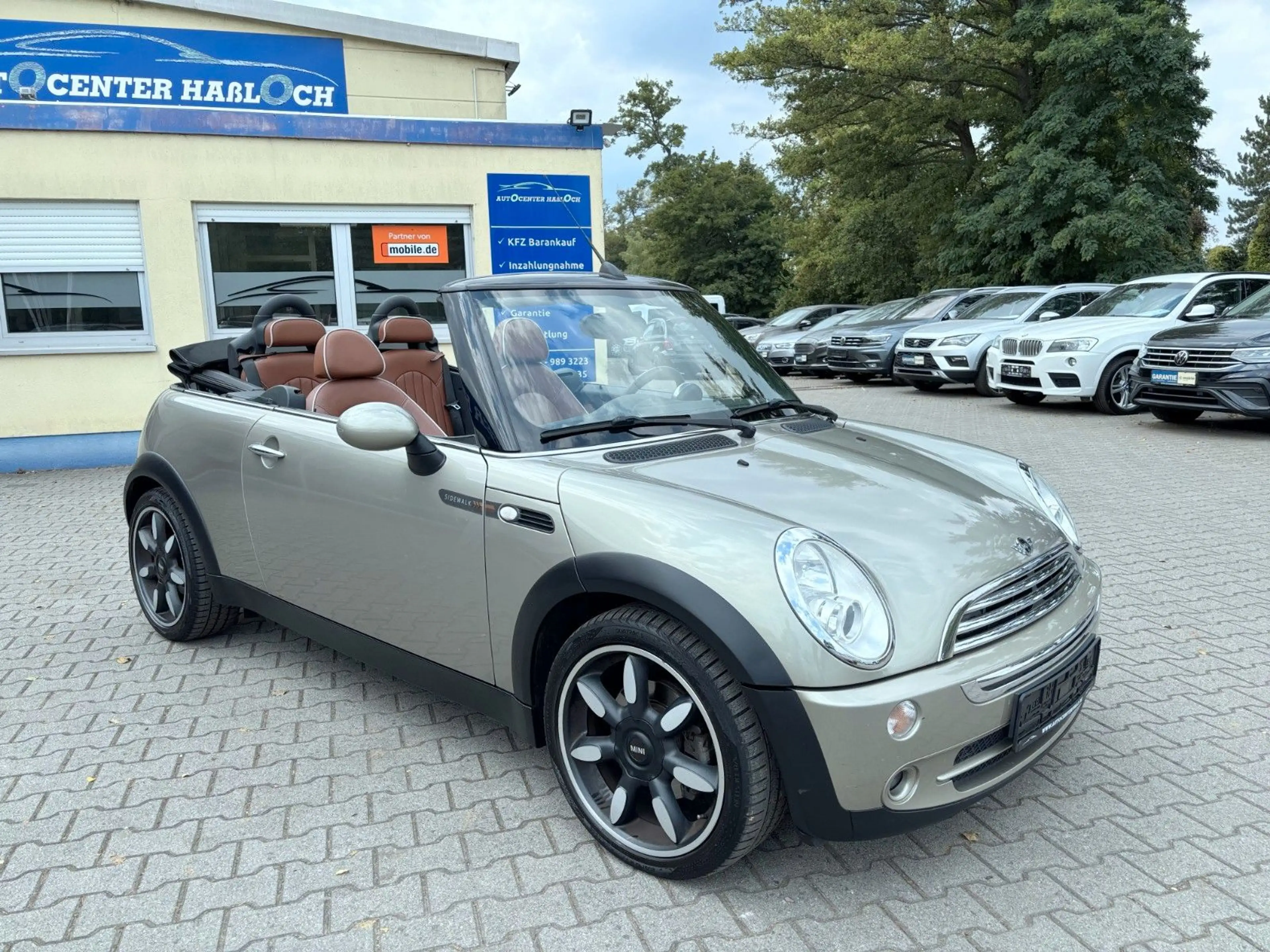 MINI Cooper Cabrio Sidewalk*LEDER*TEMP.*H&K*PDC*17" — photo 8