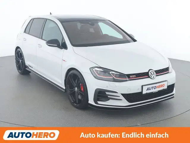 Volkswagen Golf view 8
