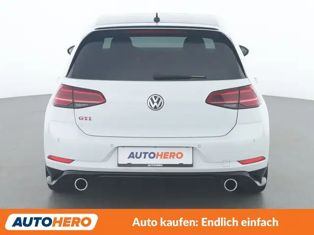 Volkswagen Golf view 5