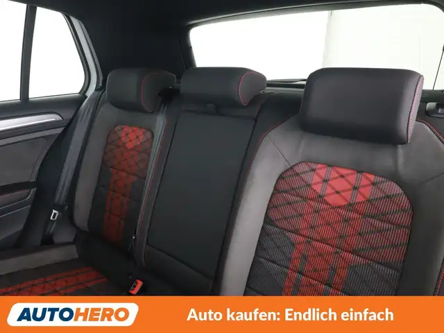 Volkswagen Golf view 14