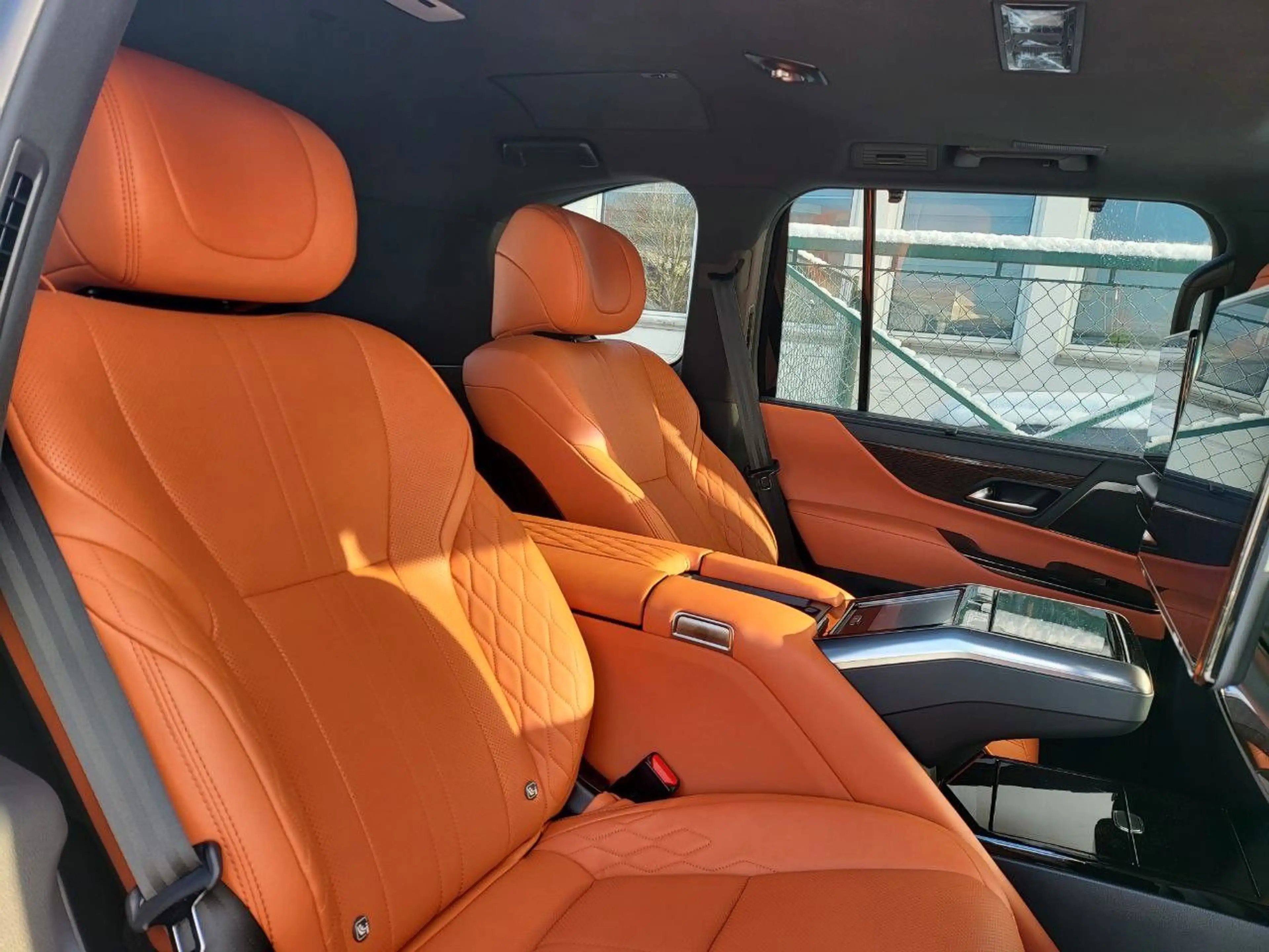 Lexus LX 600 SUPERIOR+4SEATS+V6P+415HP+NEU+2024+EUreg — photo 11