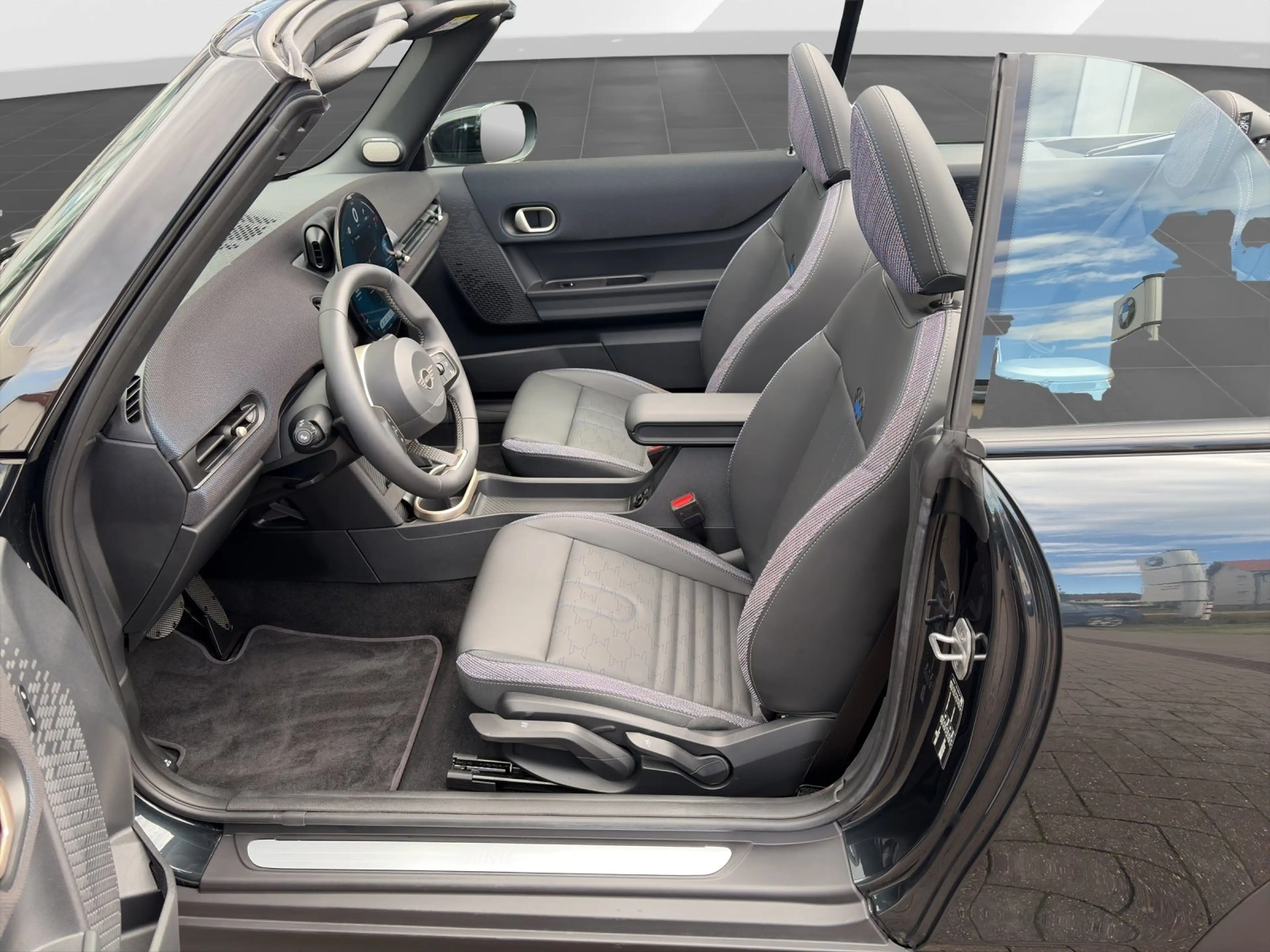 MINI Cooper Cabrio C — photo 11