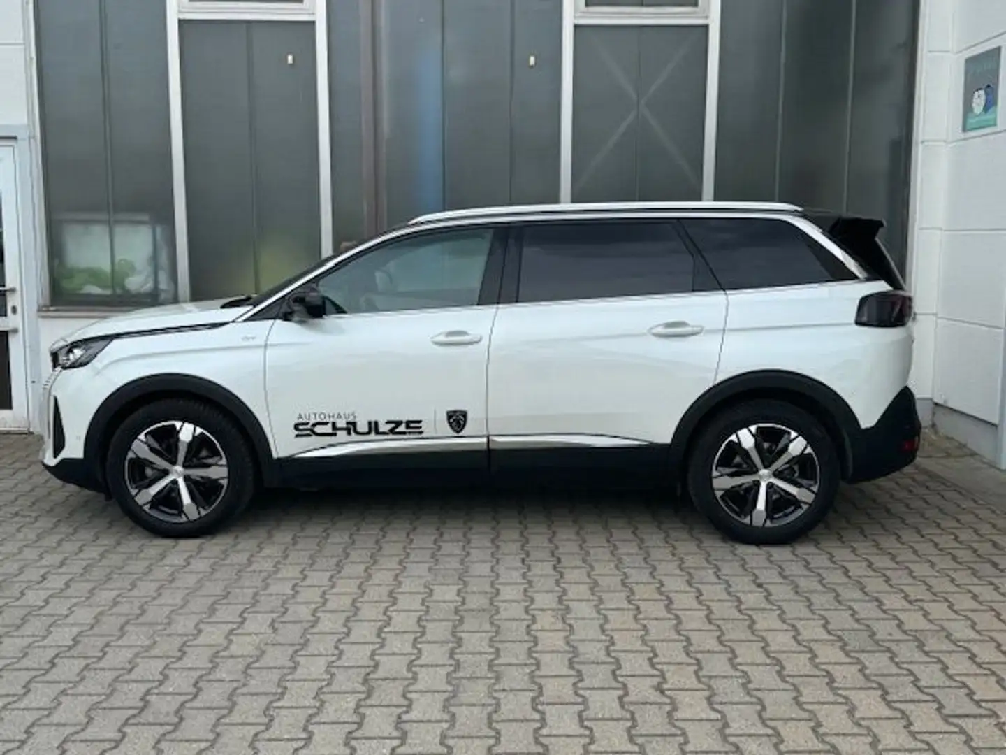 Peugeot 5008 BlueHDi 130 EAT8 GT (M) Weiß - 2