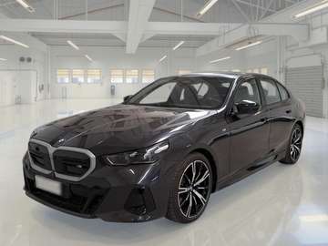 I5 M60 4 PORTE BERLINA