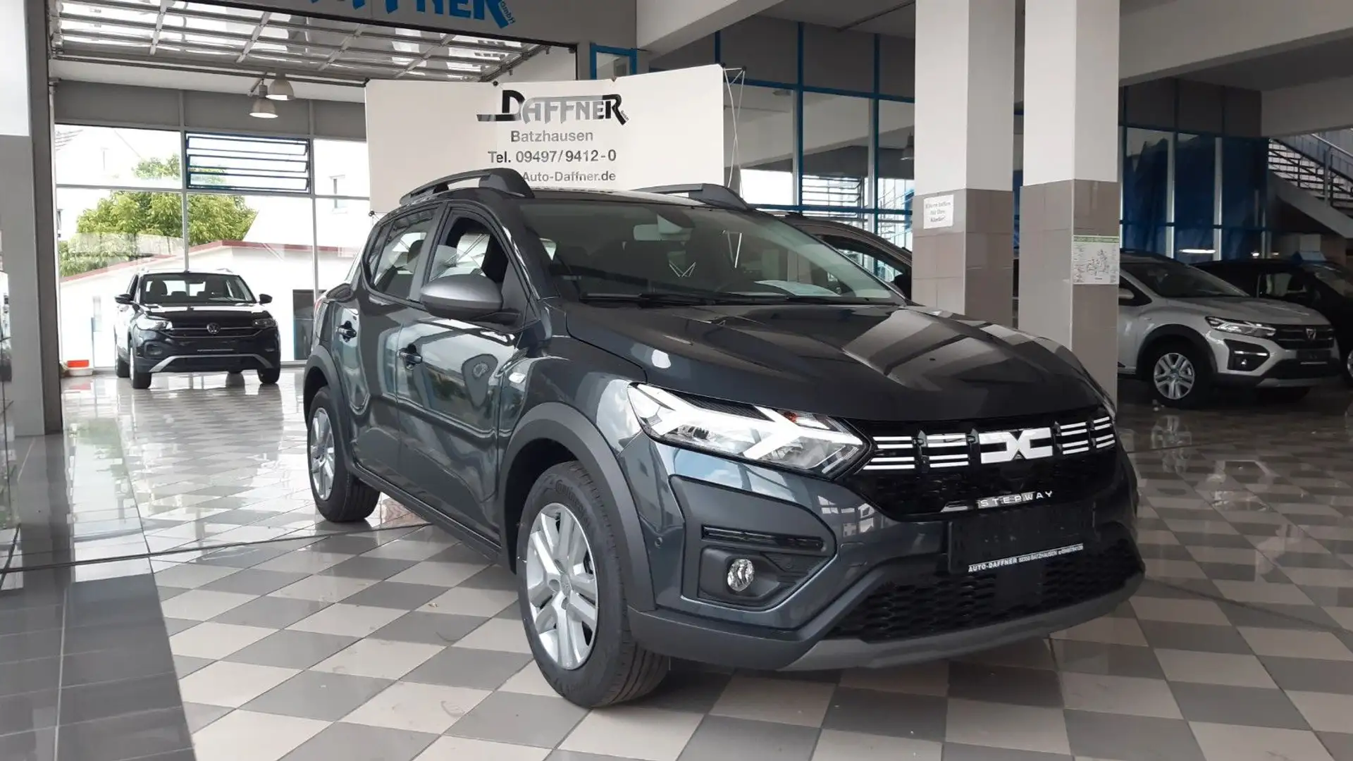 Dacia Sandero TCe 90 Stepway / SOFORT VERFÜGBAR Gris - 1