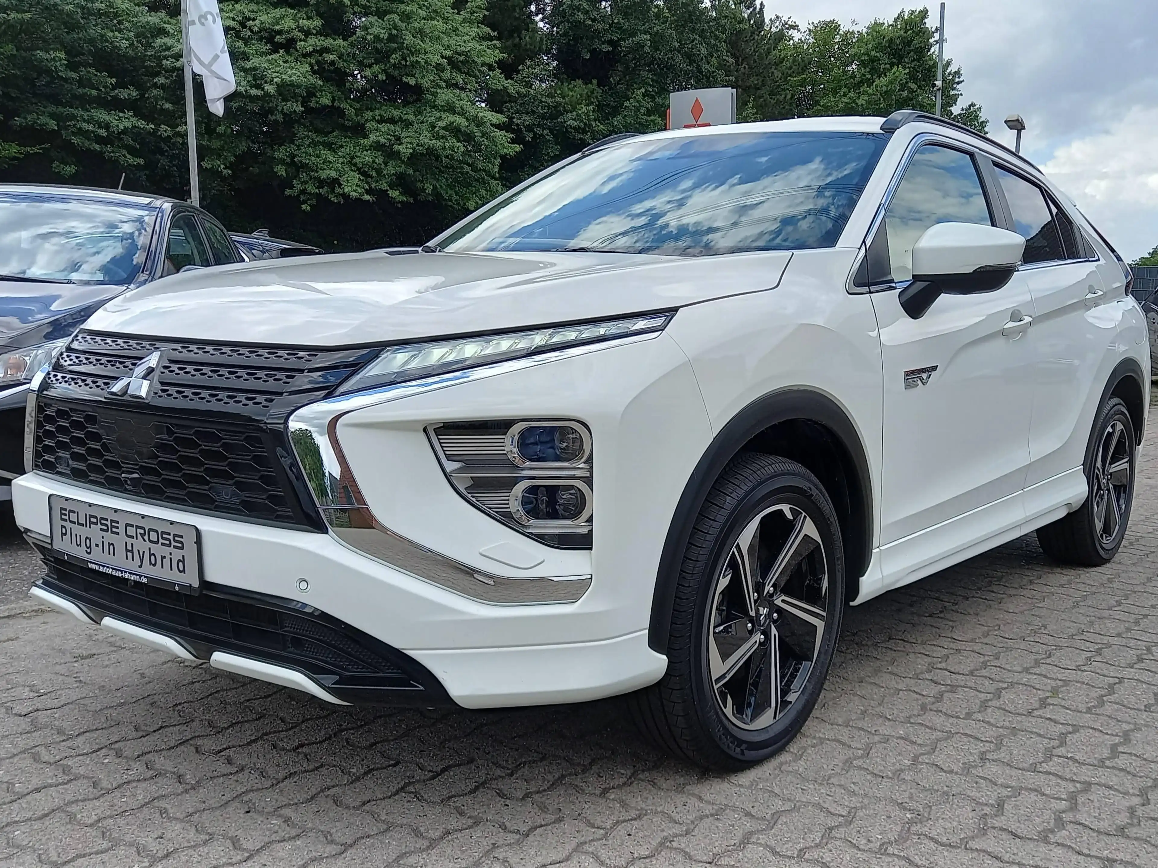 Mitsubishi Eclipse Cross Plus Select 4WD