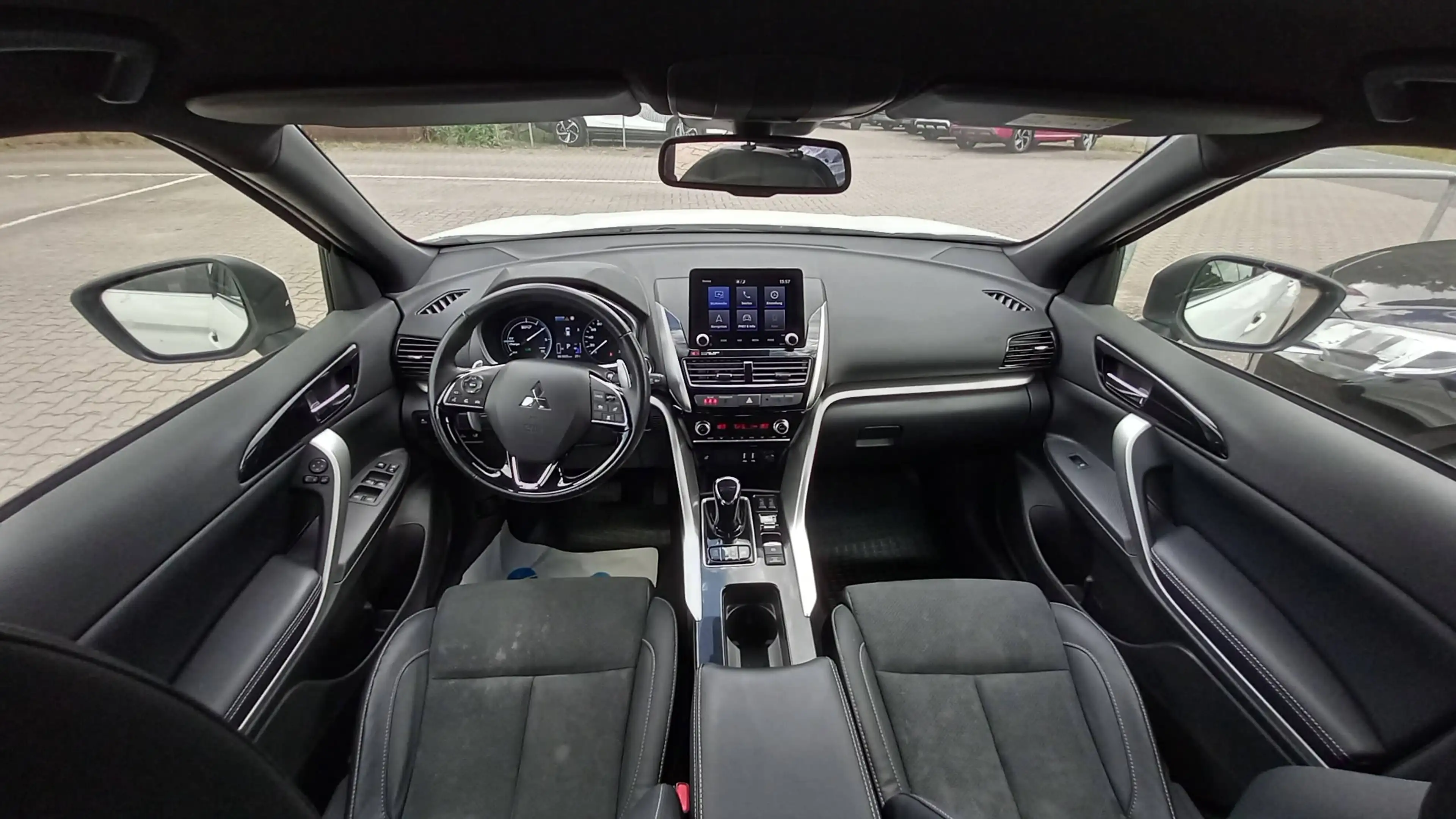 Mitsubishi Eclipse Cross Plus Select 4WD — photo 4