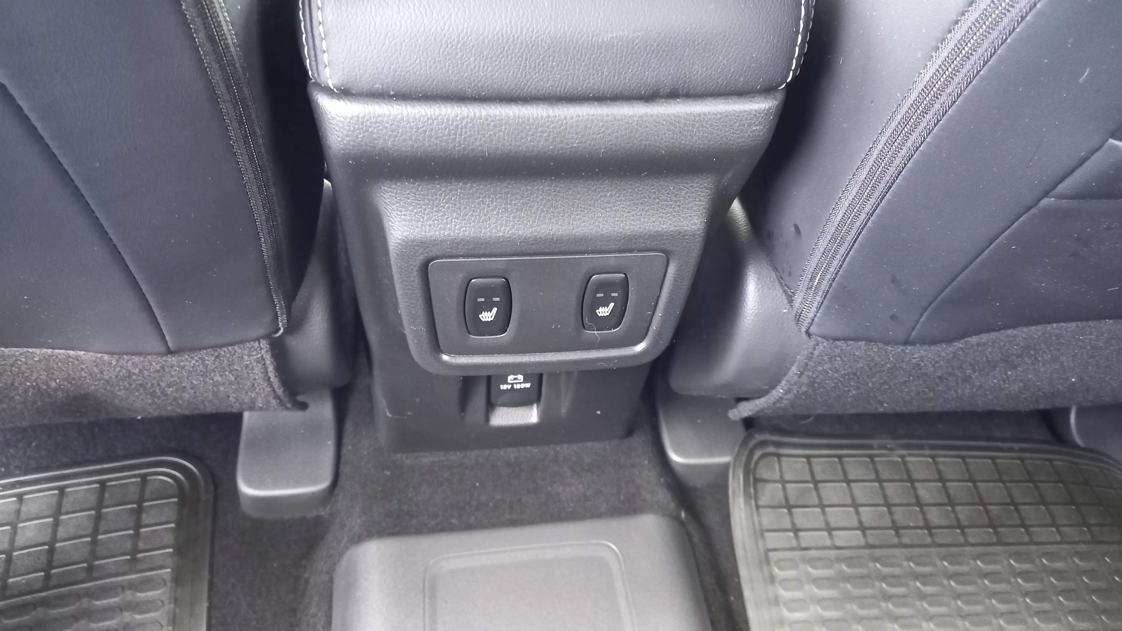 Mitsubishi Eclipse Cross Plus Select 4WD — photo 5