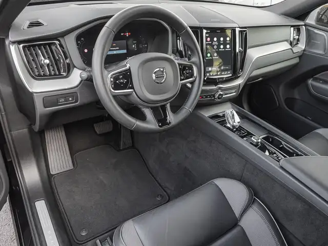 Volvo XC60 view 10