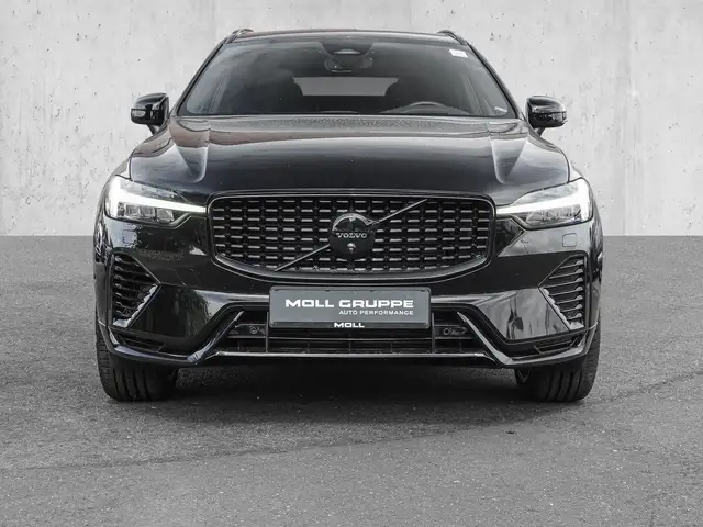 Volvo XC60 view 3