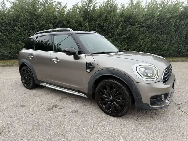 MINI Cooper D Countryman Mini Countryman 2.0 Hype auto
