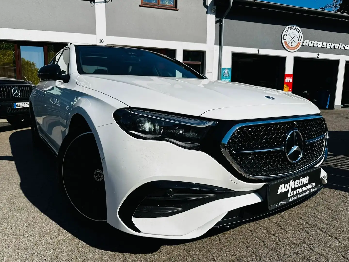 Mercedes-Benz E 200 AMG Line Premium Plus*Hyperscreen*Pano*HUD Weiß - 1