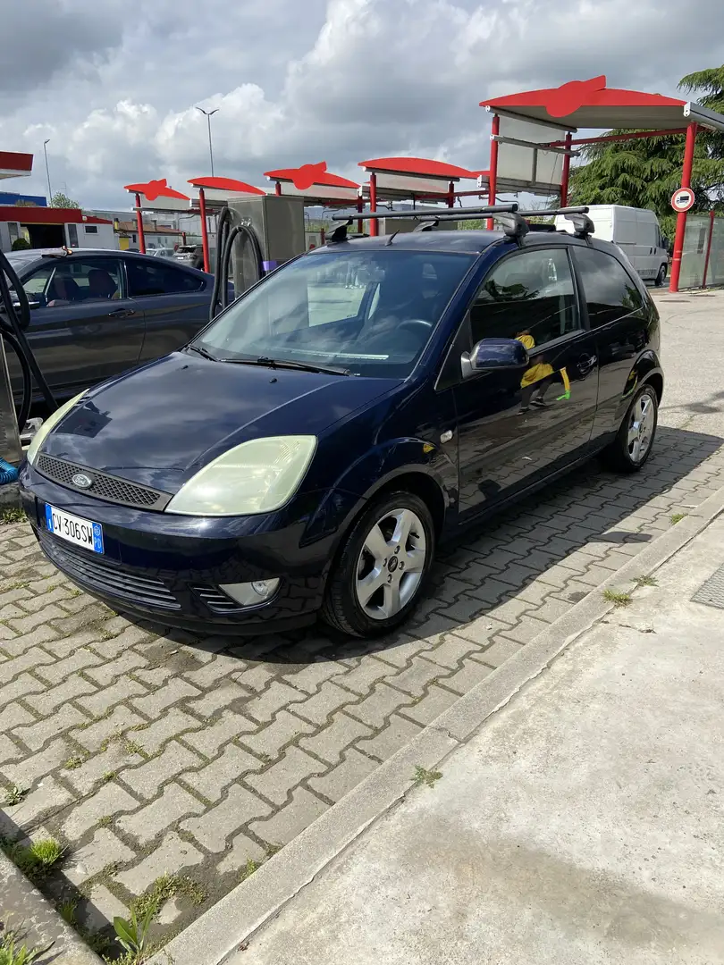 Ford Fiesta 3p 1.2 16v Ambiente - 2