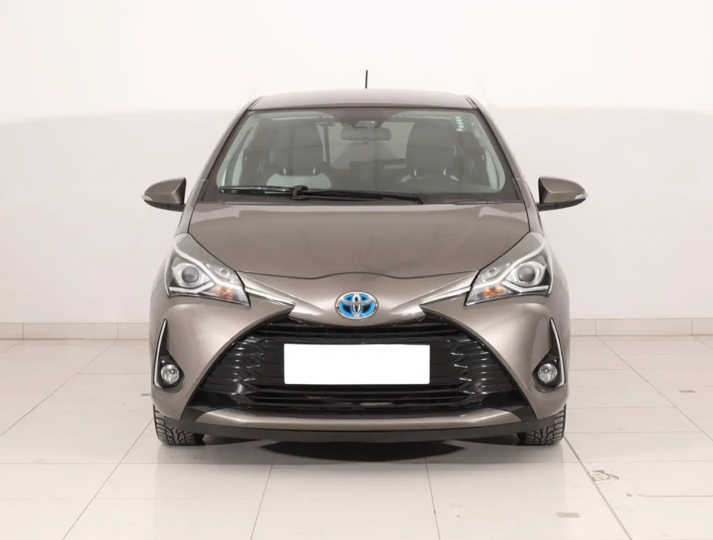 Toyota Yaris 1.5 Team D AUT Facelift Fernlichtass. Kam. Grijs - 2