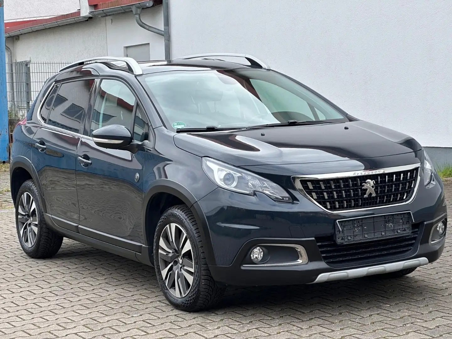 Peugeot 2008 1.2 PureTech Crossway*SHZ*Temp*Klima Grau - 1