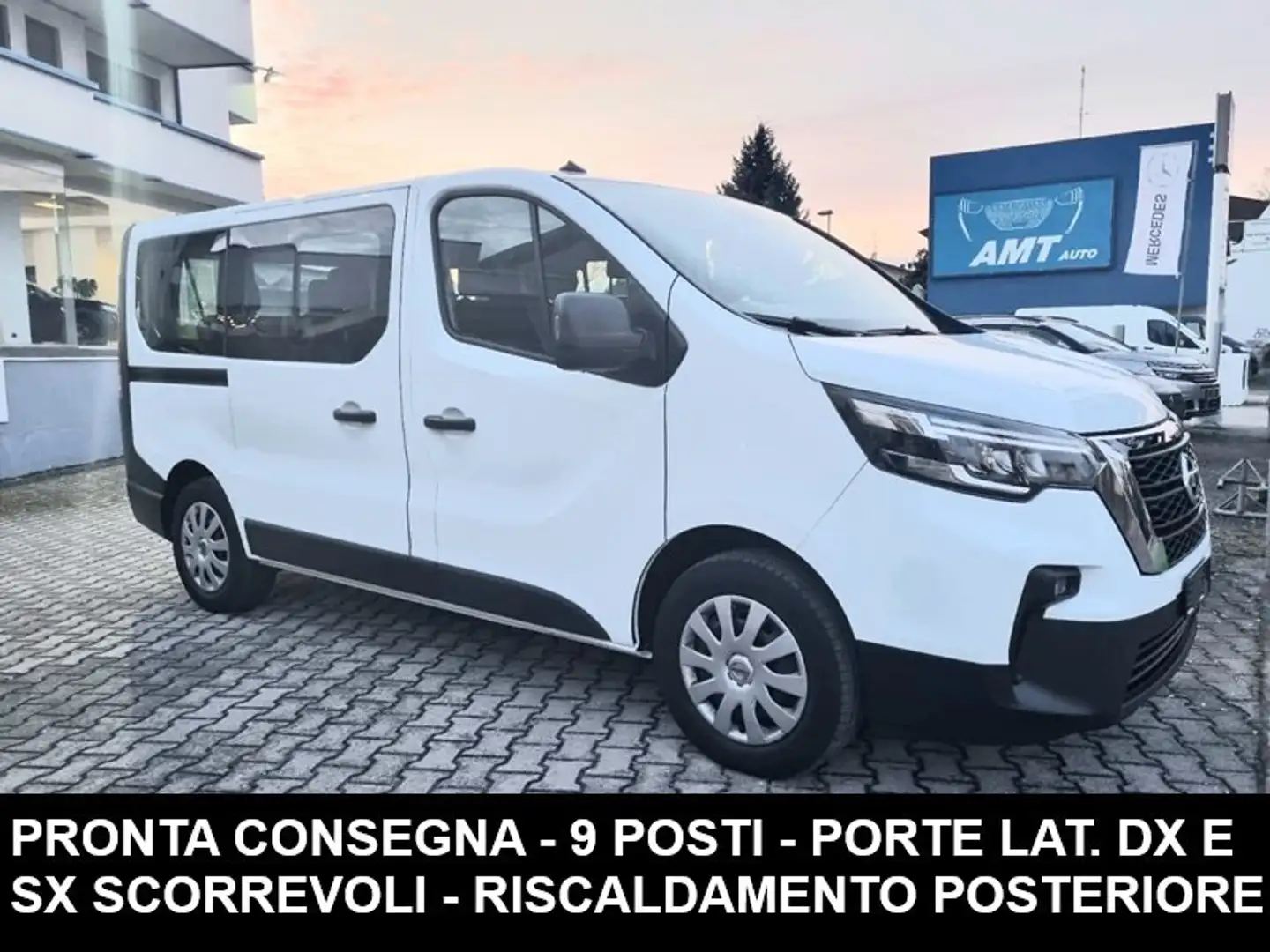 Renault Trafic NISSAN PRIMASTAR 2.0 dCi PC-TN Bus 110CV RS Blanc - 1