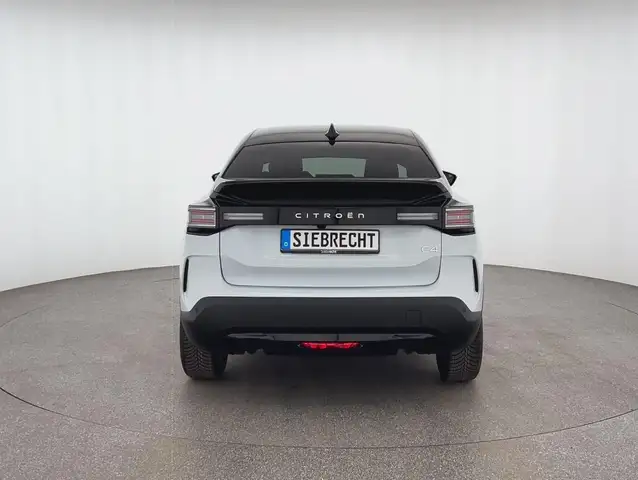 Citroen C4 view 4