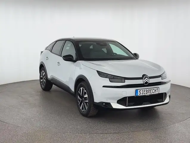Citroen C4 view 3