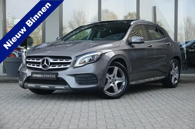 Mercedes-Benz GLA 180 Business Solution AMG | Panoramadak | Camera | Nav